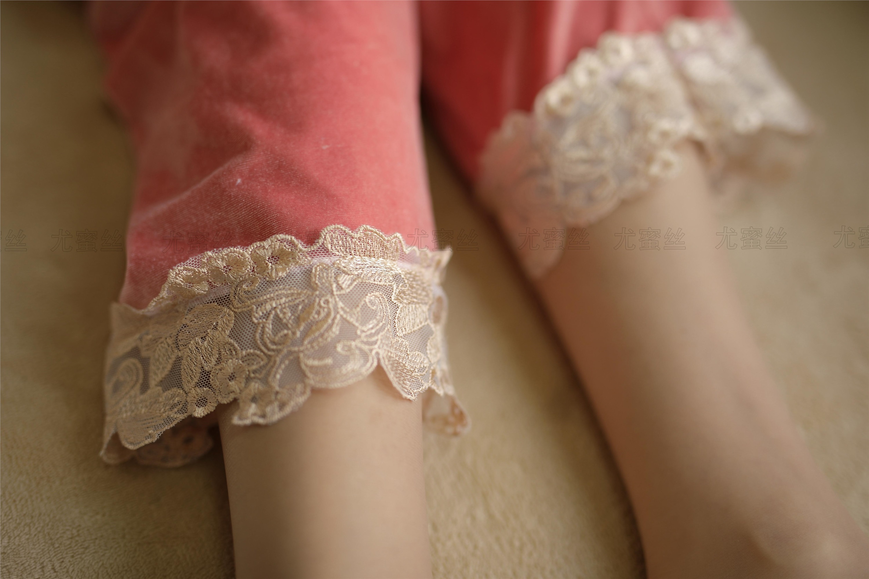 尤蜜丝 穿搭写真 NO.028